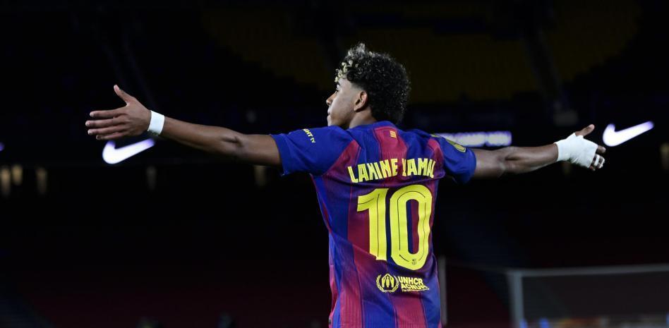 乐鱼乐鱼体育官网下载-亚马尔:感谢与我们同在的巴萨球迷,接下来的赛季仍值得期待